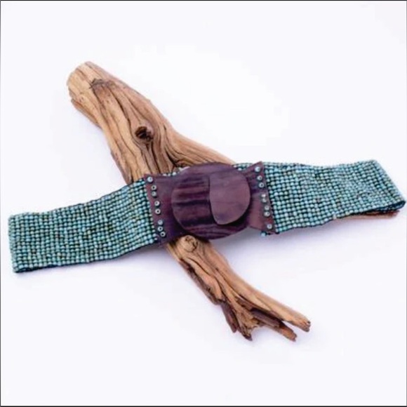 Handmade Bohemian Elastic Hippie EthicallyMade Wooden Closure Stretchy Bead Belt - Picture 1 of 12